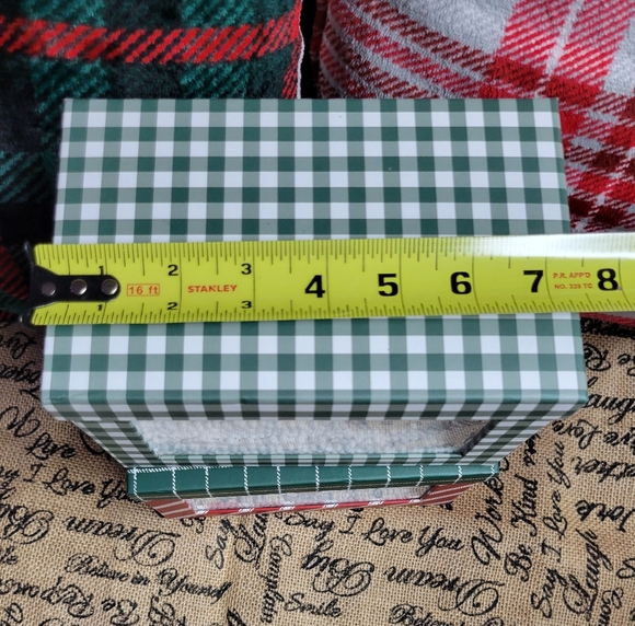 NWT lot of 2 snow globe gift boxes 7×5 rectangles - Picture 5 of 9